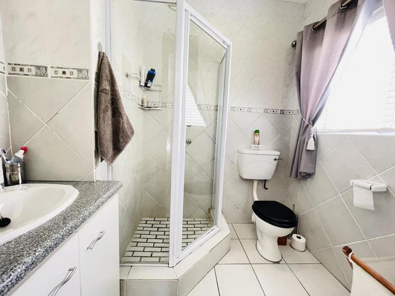 4 Bedroom Property for Sale in Panorama Western Cape